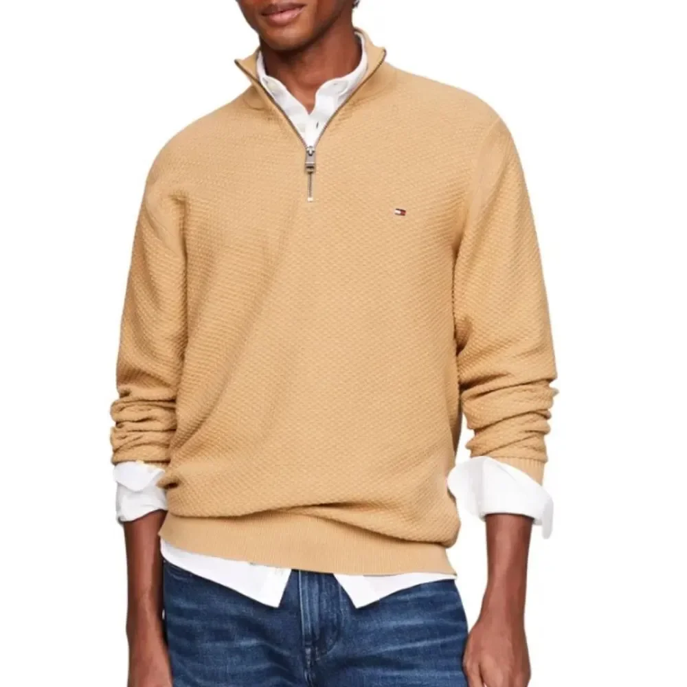 Tommy Hilfiger Men's tan quarter zip textured sweater sz M